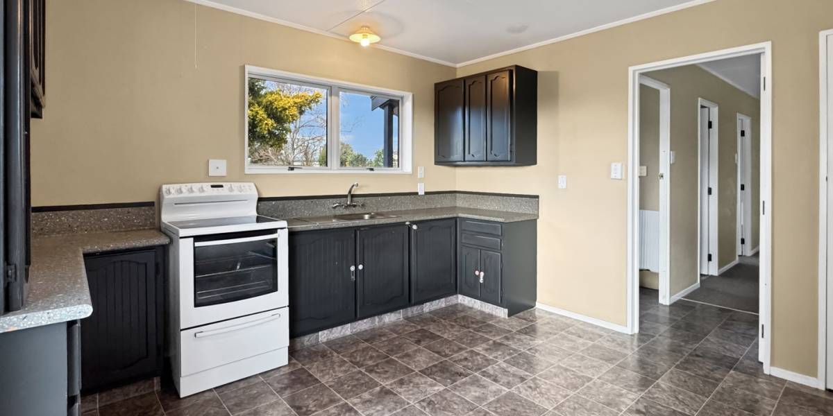 97 Benmore Ave, Cloverlea, Manawatu-Wanganui 4412 New Zealand