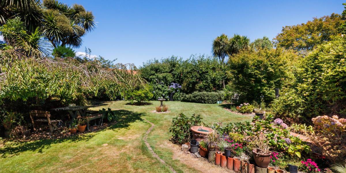 232 Park Rd, Hokowhitu, Manawatū-Whanganui Region 4410 New Zealand