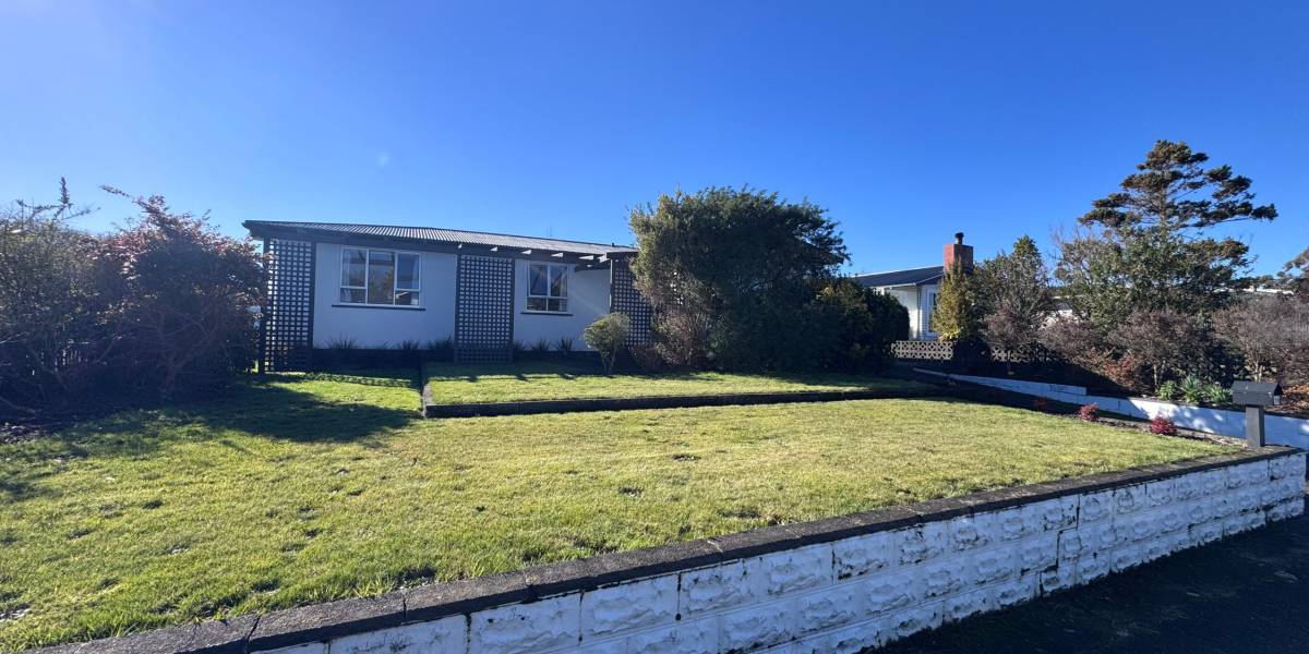 16 Fairview Ave, Feilding, Manawatū-Whanganui 4702 New Zealand