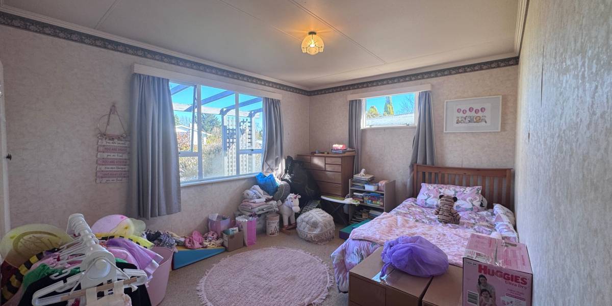 16 Fairview Ave, Feilding, Manawatū-Whanganui 4702 New Zealand