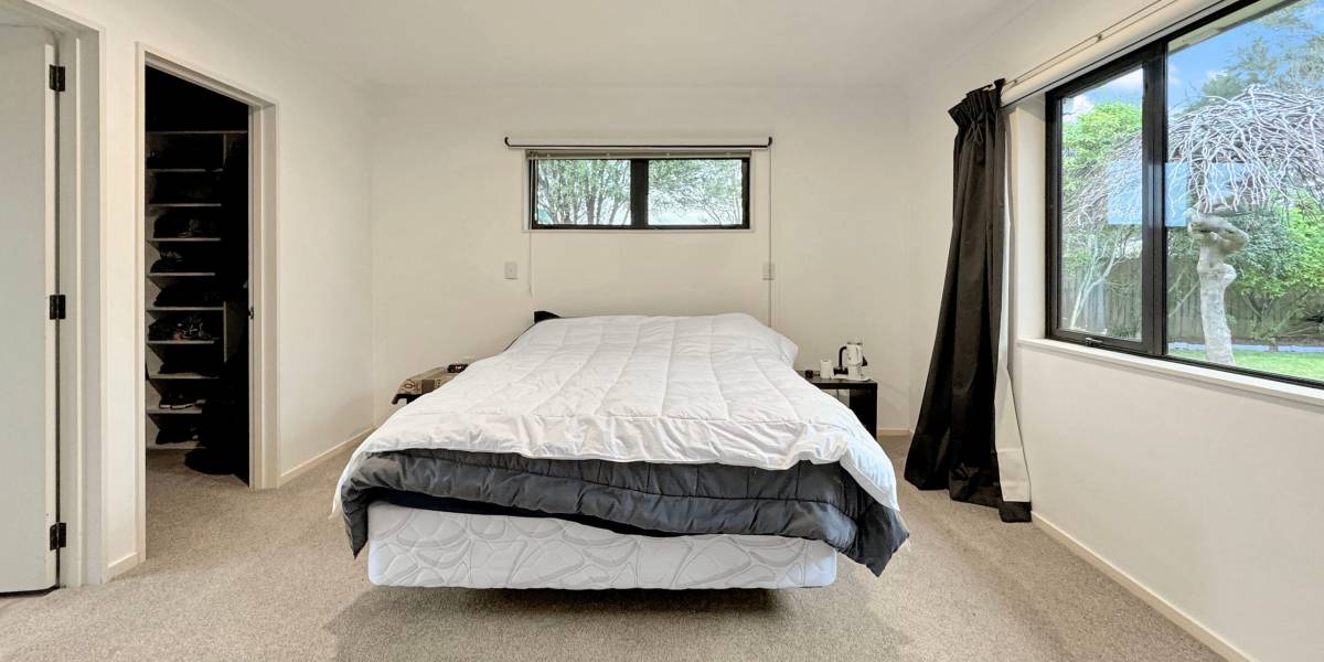 34 Greenwood Pl, Fitzherbert, Manawatu-Wanganui 4410 New Zealand