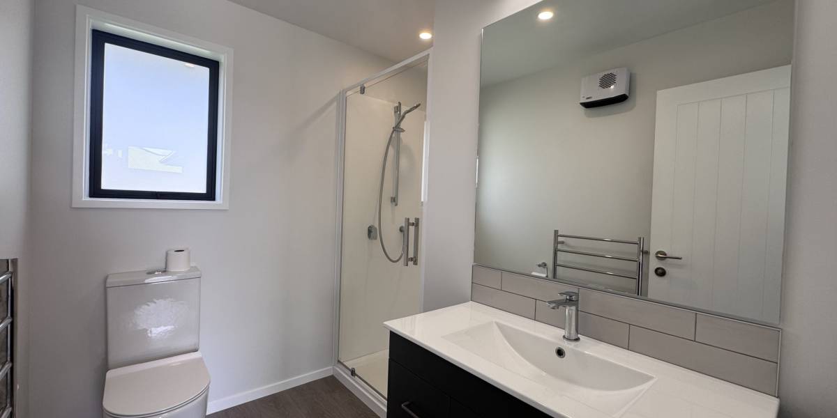 16B Turoa St, Feilding,  4702 New Zealand