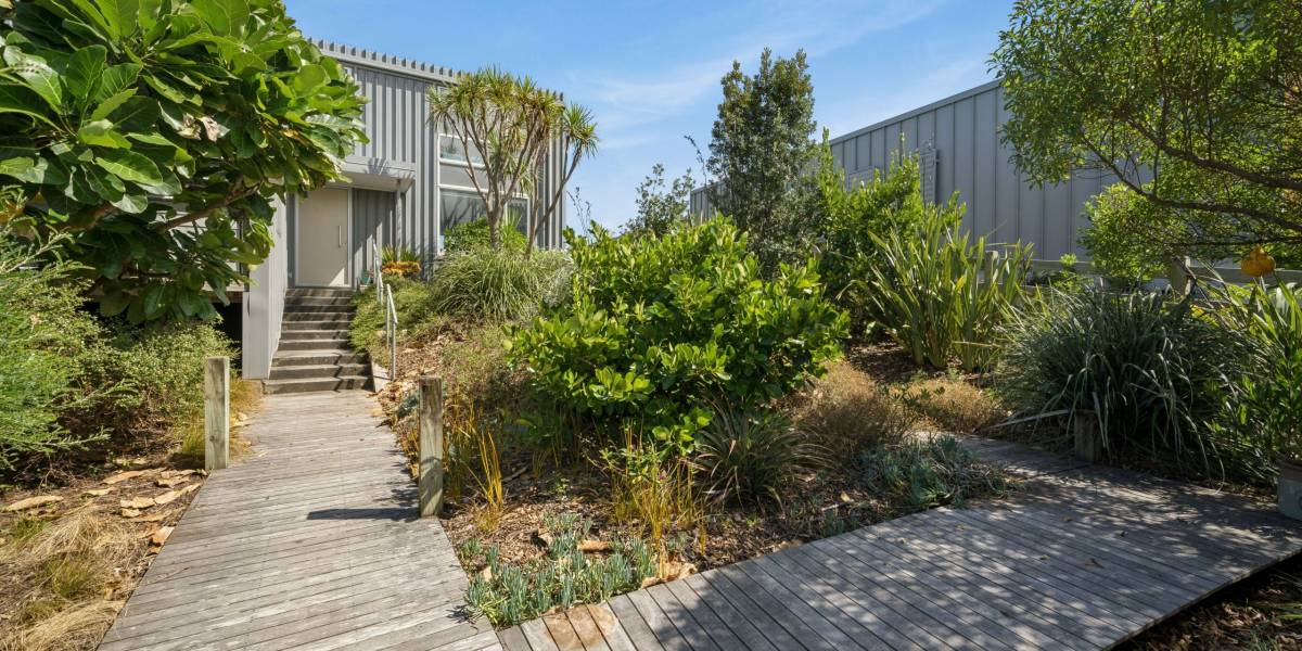 14 Beachview Grove, Peka Peka, Wellington Region 5391 New Zealand