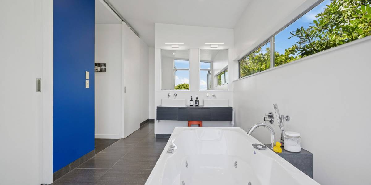 14 Beachview Grove, Peka Peka, Wellington Region 5391 New Zealand