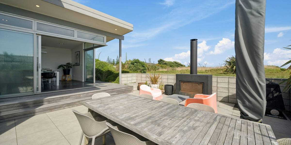 14 Beachview Grove, Peka Peka, Wellington Region 5391 New Zealand