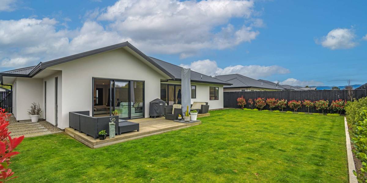 74 Freedom Dr, Kelvin Grove, Manawatū-Whanganui Region 4470 New Zealand